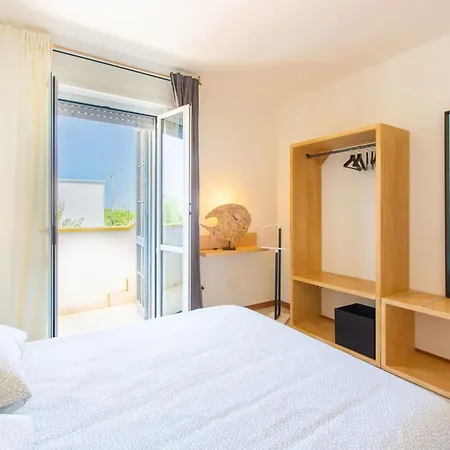 Apartamento Smeraldo By Interhome